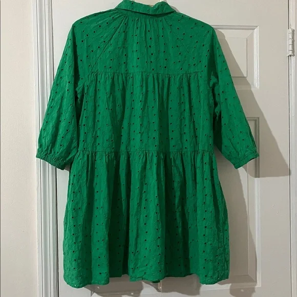 Crown & Ivy Emerald Eyelet Blouse - Picture 3 of 12